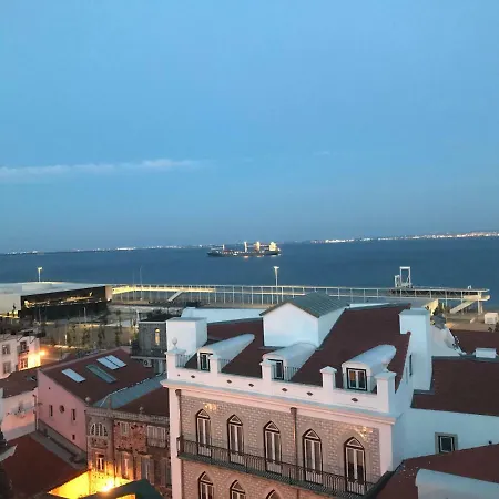 Alfama Guest House-3